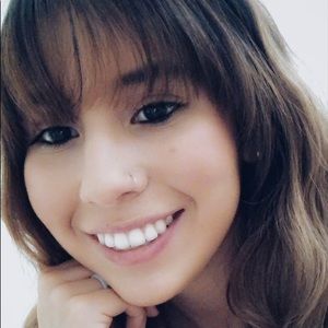 Meet your Posher, Gabriela